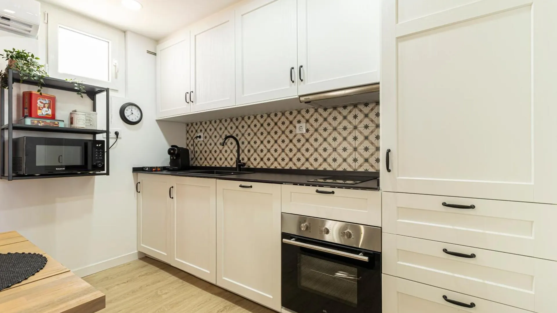 Adeva Centrico 3 Habitaciones 헤레스